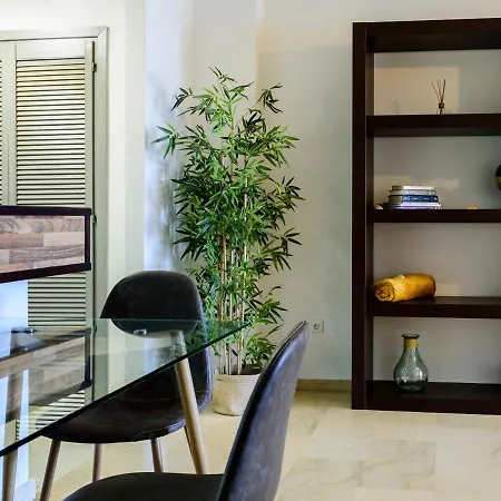 Marina With Sea Views, Pool And Parking Apartamento Estepona