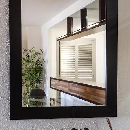 Marina With Sea Views, Pool And Parking