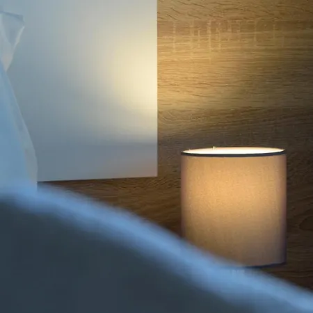 Marina With Sea Views, Pool And Parking 埃斯特波纳