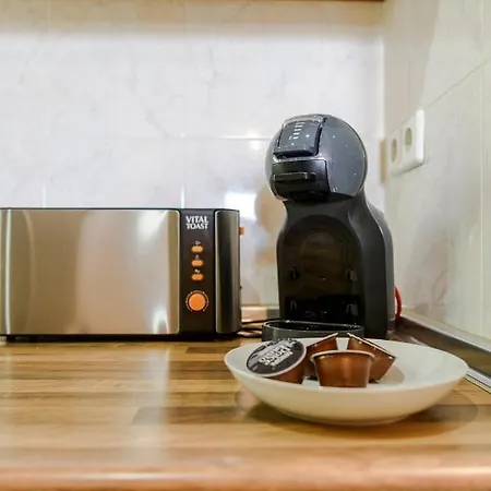 Marina With Sea Views, Pool And Parking 公寓 埃斯特波纳