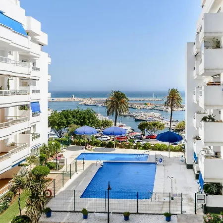 Marina With Sea Views, Pool And Parking *