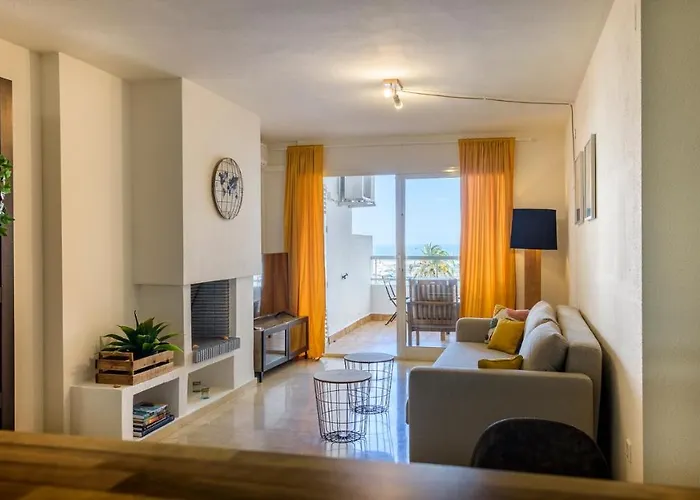 Marina With Sea Views, Pool And Parking Апартаменты Эстепона