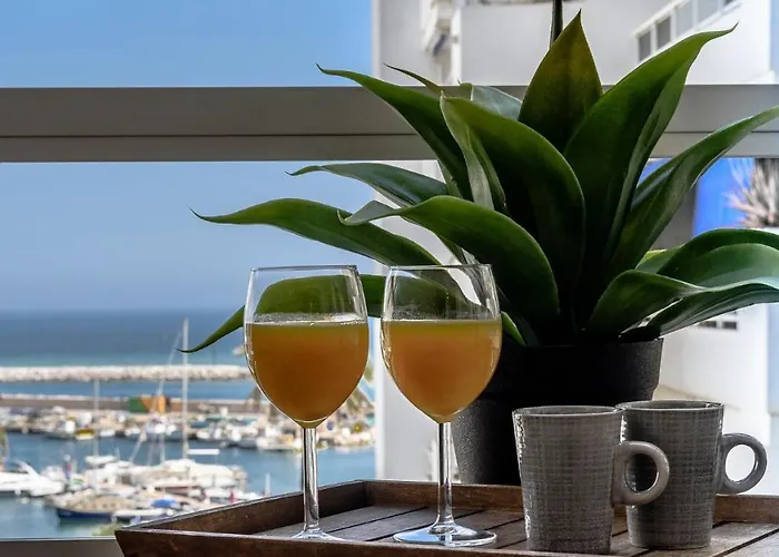 Marina With Sea Views, Pool And Parking Апартаменты Эстепона