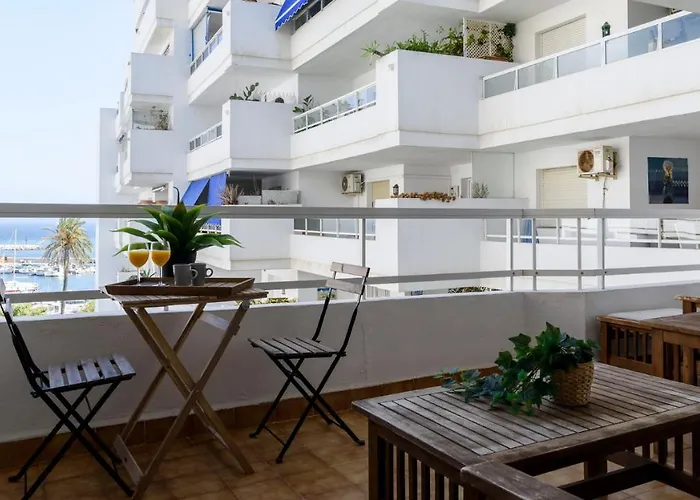 Marina With Sea Views, Pool And Parking Апартаменты Эстепона