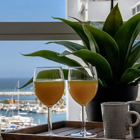Marina With Sea Views, Pool And Parking Appartement Estepona