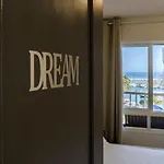 Marina With Sea Views, Pool And Parking Apartment