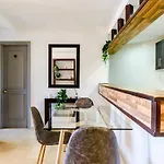 Marina With Sea Views, Pool And Parking Apartment *