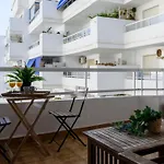 Marina With Sea Views, Pool And Parking Apartment Estepona