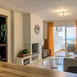 Marina With Sea Views, Pool And Parking Apartment Estepona